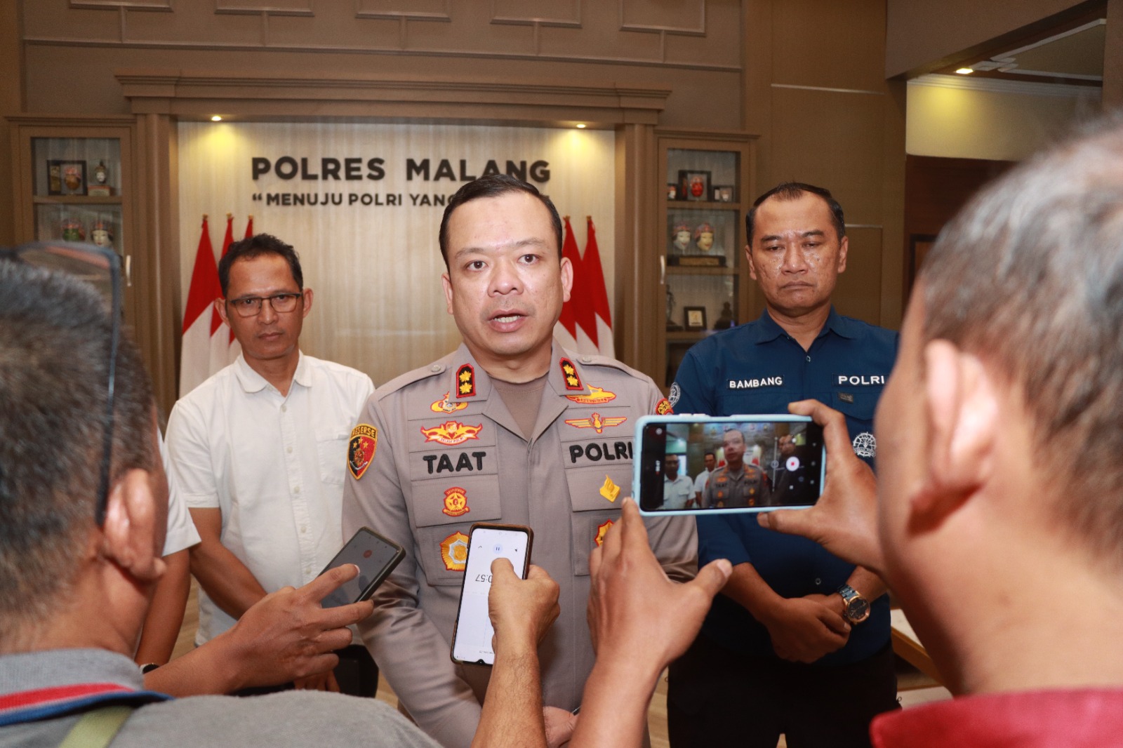 31 Wisatawan Positif Narkotika dalam Insiden Pantai Wediawu, Polres Malang Lakukan Penanganan