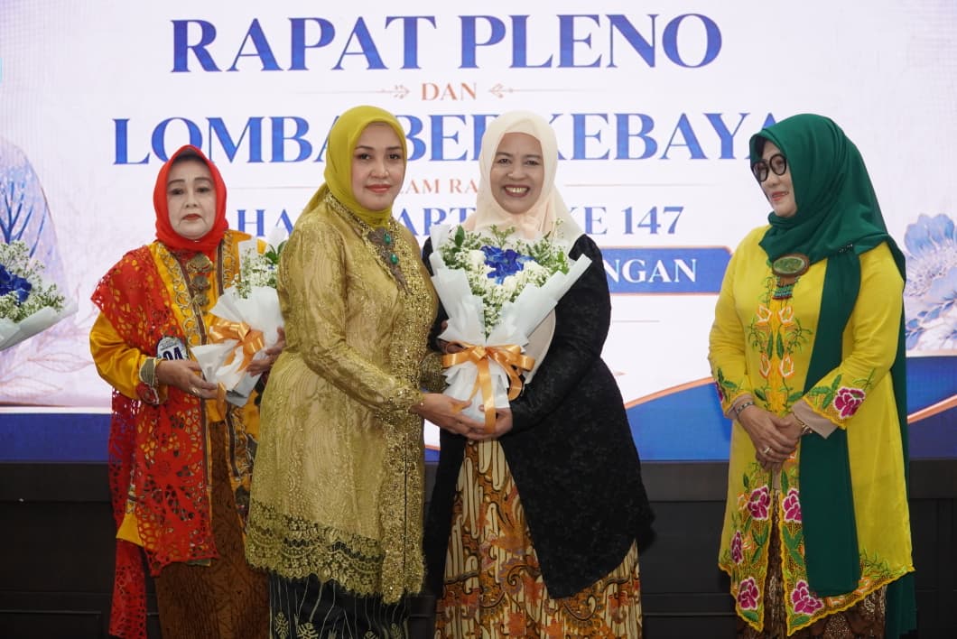 Peringati Hari Kartini ke-147, IWAPI Lamongan Dorong Perempuan Menjadi Penggerak Ekonomi Berbasis Budaya