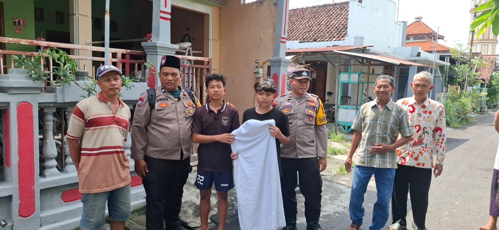 Aksi Prank Pocong Gegerkan Warga Lamongan, Dua Remaja Akhirnya Minta Maaf
