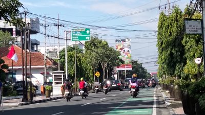 Libur Panjang May Day, Lalu Lintas Kota Kediri Ramai namun Tetap Lancar