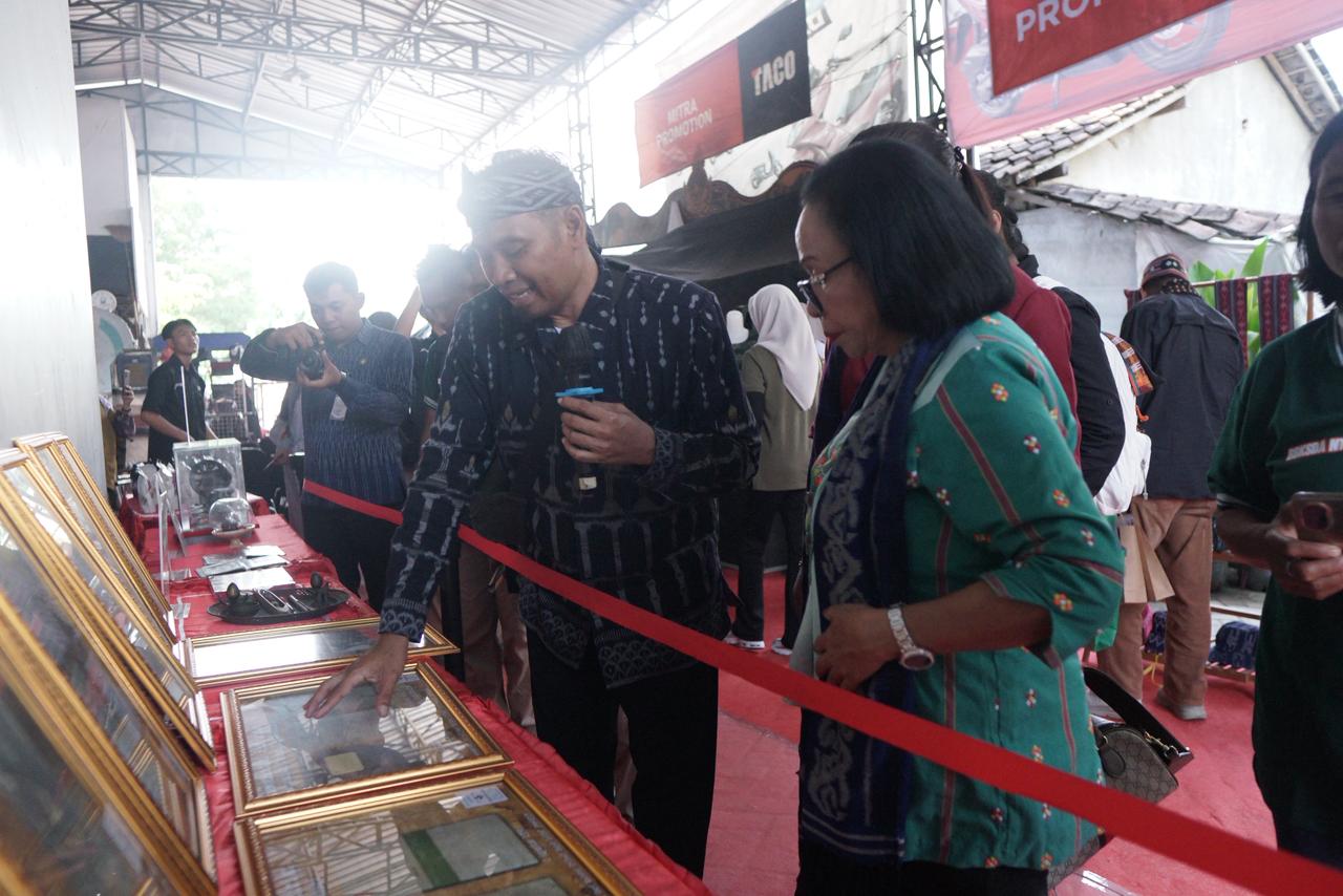 Dekranasda NTT Kagumi Kampung Tenun Bandar Kidul, UMKM Kota Kediri Kian Dilirik Daerah Lain