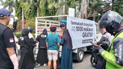 YIB Kediri Bagikan 1.000 Porsi Nasi Gratis di Taman Sekartaji