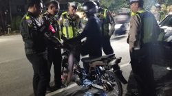 Patroli Jumat Gaul Polres Kediri Kota Sasar Balap Liar dan Knalpot Brong, Motor Pretelan Diamankan