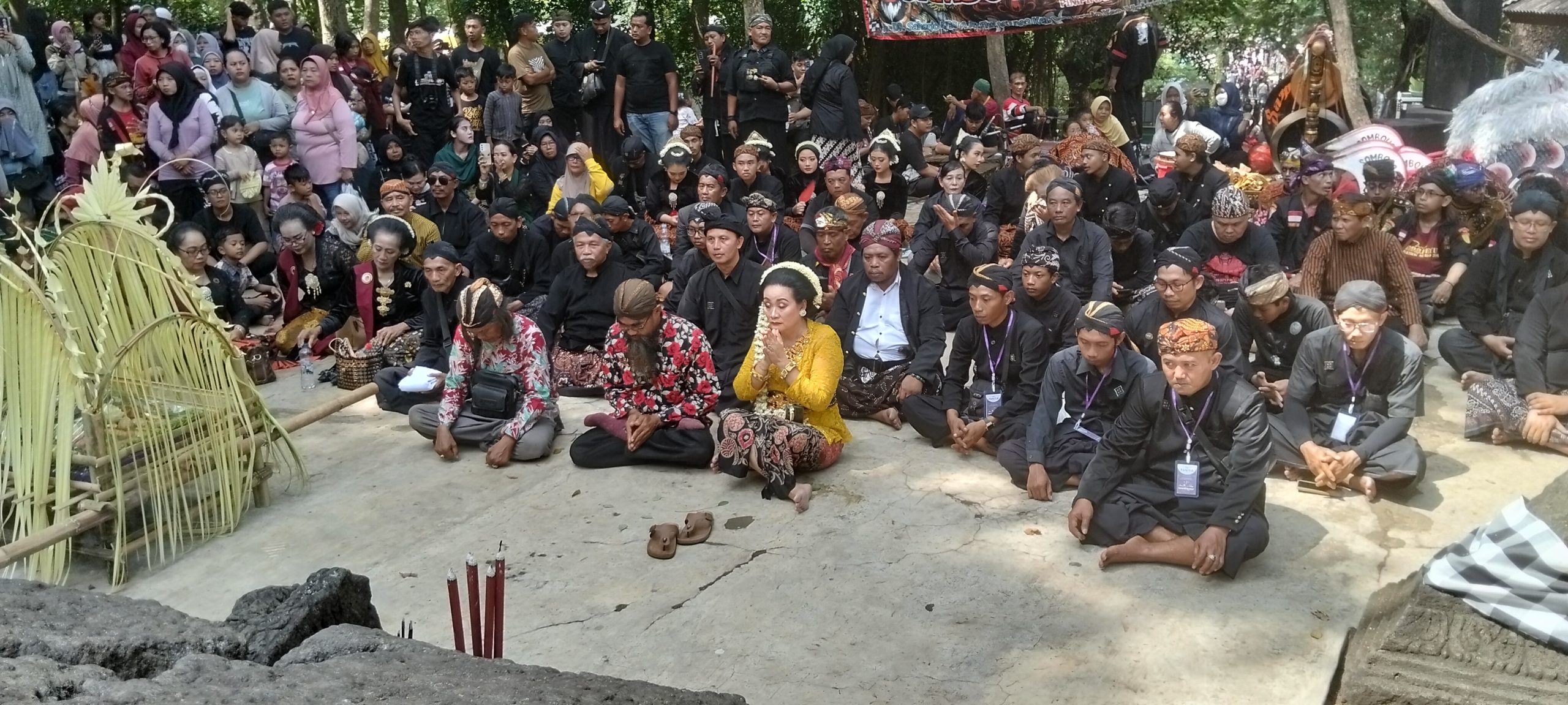 Kirab Eyang Dewi Kilisuci Sedot Ribuan Warga, Budaya dan UMKM Hidup Bersama di Kediri