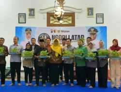 Ngopi Latar Mojoroto Jadi Ruang Konsolidasi Tiga Pilar, 10 Ribu Bibit Sayuran Digelontor untuk Gerakan Pangan Mandiri