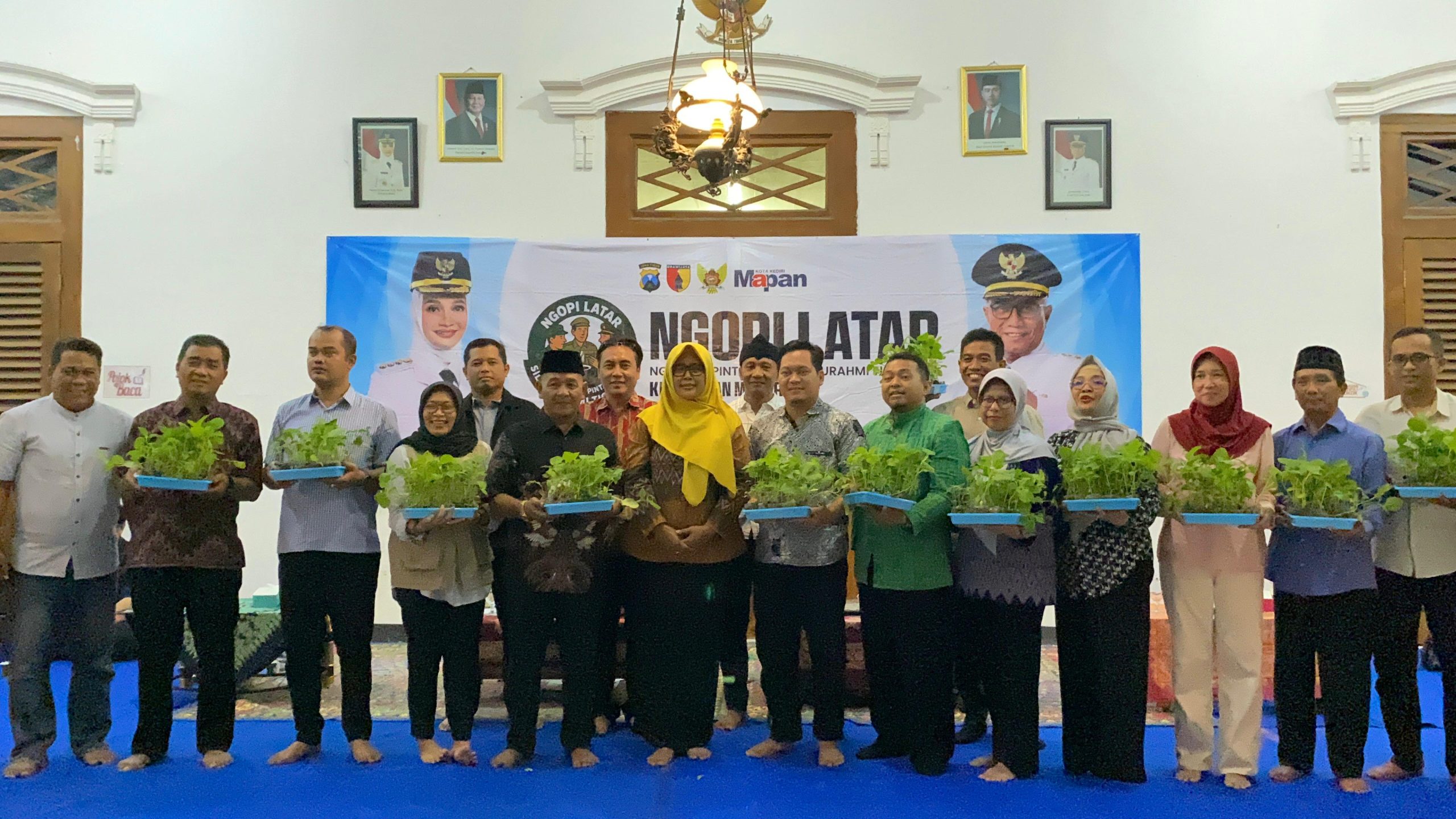 Ngopi Latar Mojoroto Jadi Ruang Konsolidasi Tiga Pilar, 10 Ribu Bibit Sayuran Digelontor untuk Gerakan Pangan Mandiri