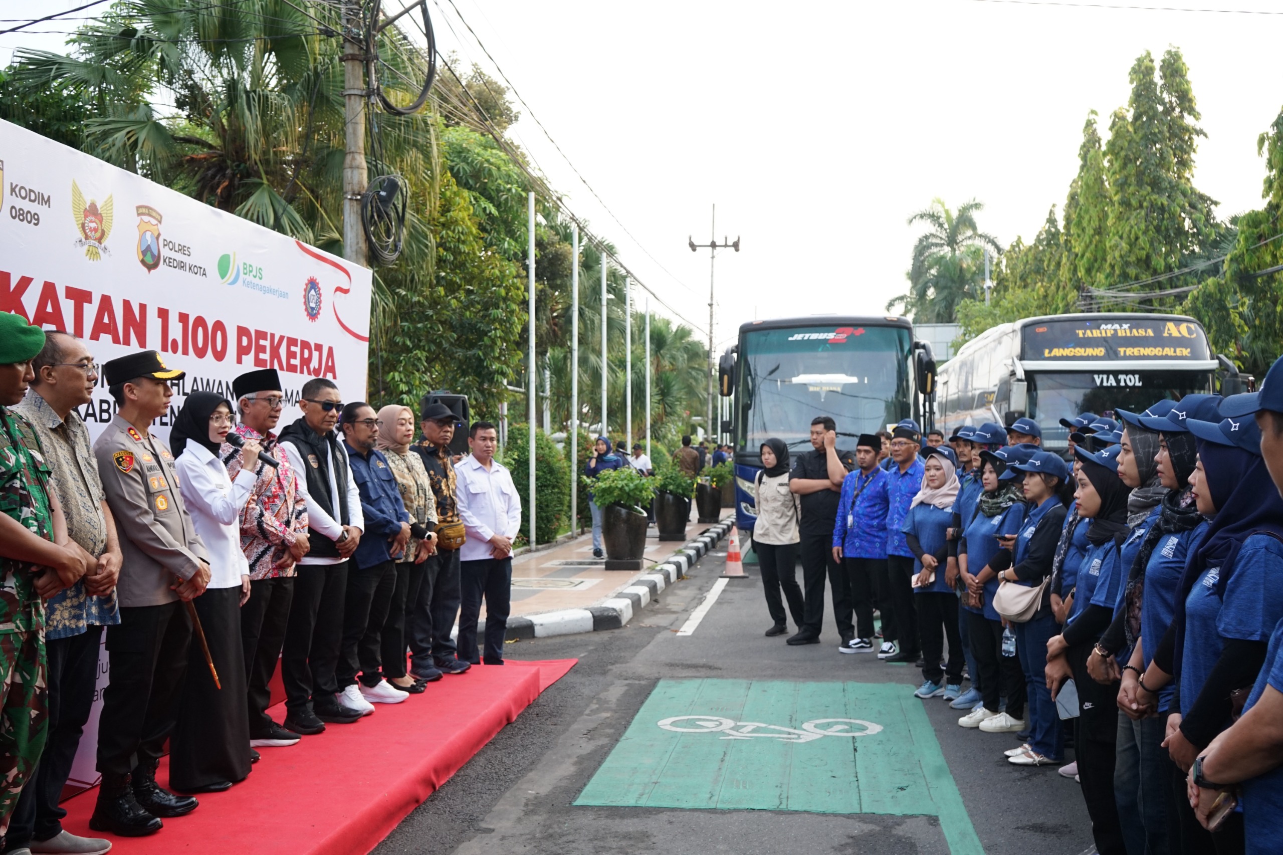 erangkatkan 1.100 Pekerja ke Peresmian Museum Marsinah, Mbak Wali: Momentum Mengingat Perjuangan Buruh