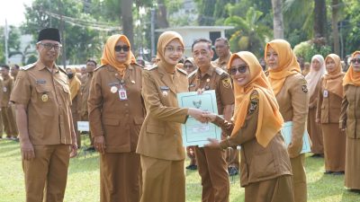 Wali Kota Kediri Serahkan SK Kenaikan Pangkat untuk 89 ASN