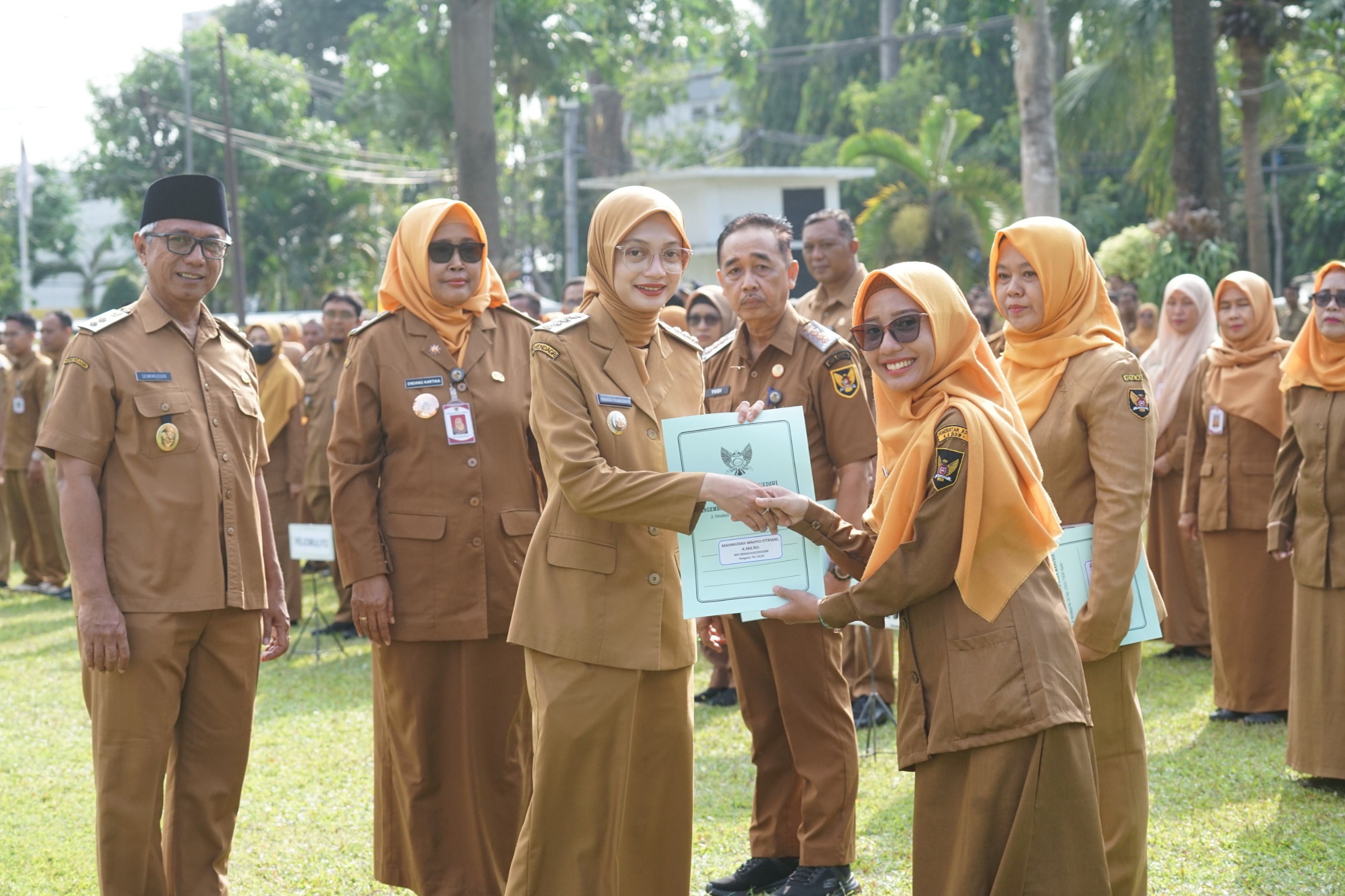 Wali Kota Kediri Serahkan SK Kenaikan Pangkat untuk 89 ASN