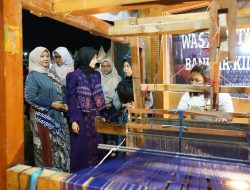 SEIKAT Meriahkan Kampung Tenun Ikat Bandar Kidul, Wali Kota Ajak Lestarikan Budaya Lokal