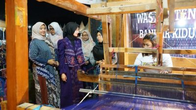 SEIKAT Meriahkan Kampung Tenun Ikat Bandar Kidul, Wali Kota Ajak Lestarikan Budaya Lokal