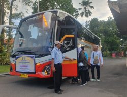 1.175 JCH Asal Tulungagung Diberangkatkan ke Asrama Haji Surabaya, Tiga Calon Haji Batal Berangkat