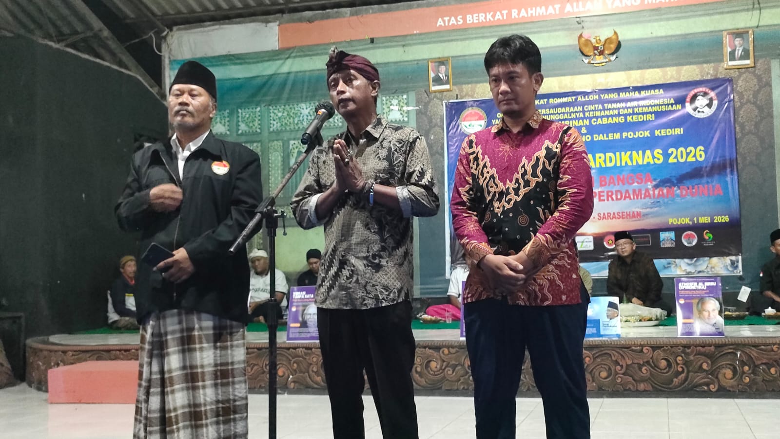 Hardiknas di Kediri Jadi Ajang Doa Lintas Komunitas, Ndalem Pojok Gaungkan Perdamaian Dunia