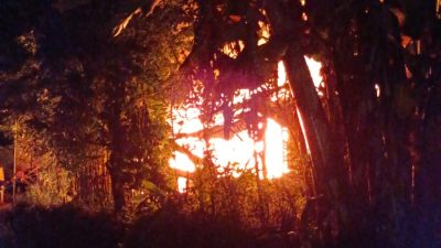 Gudang Peralatan Resepsi di Mojo Ludes Terbakar Diduga Akibat Korsleting