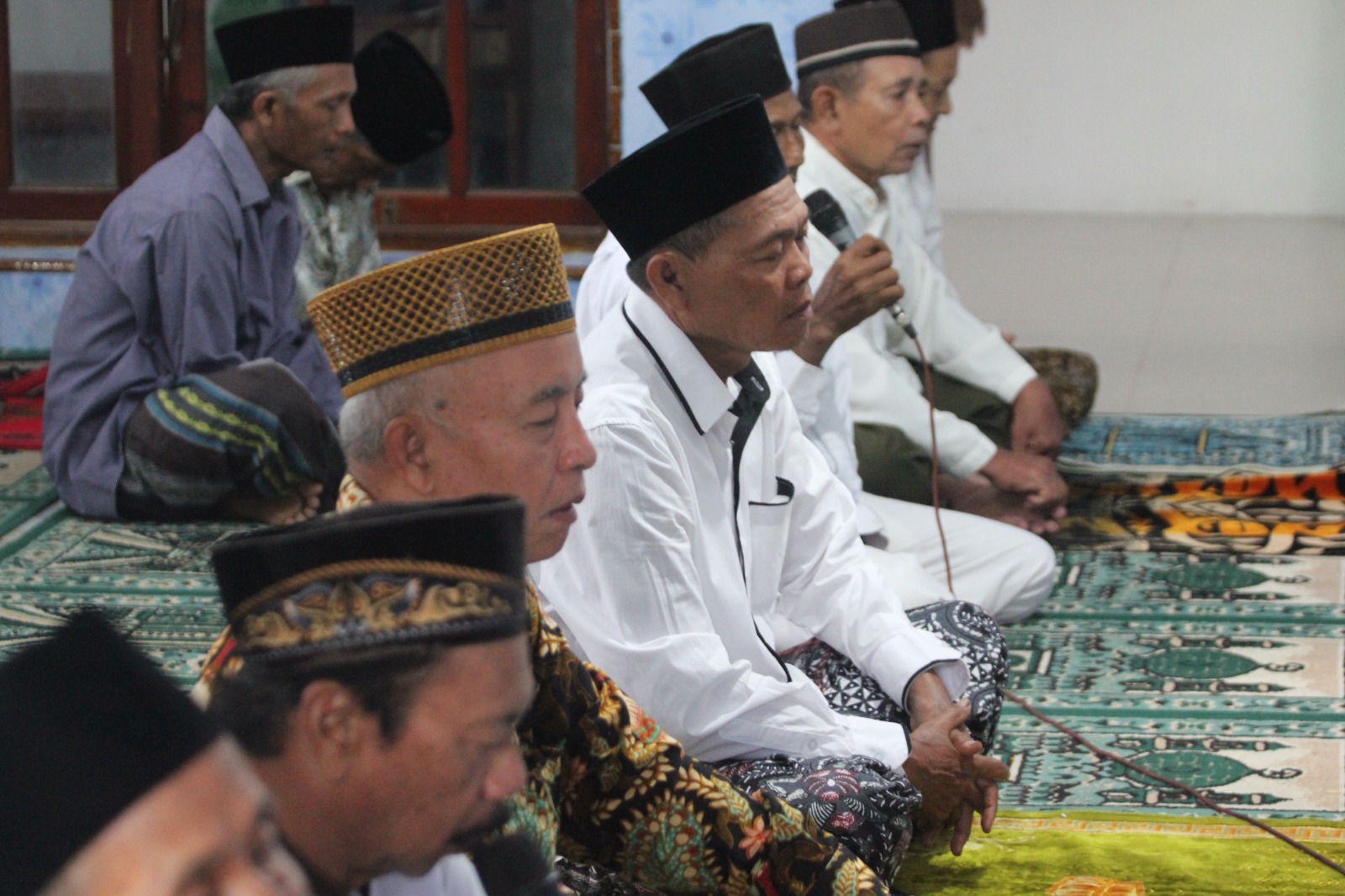 Ratusan Warga Dusun Dedehan Ikuti Sholat Iduladha di Masjid Khalimatus Hakim