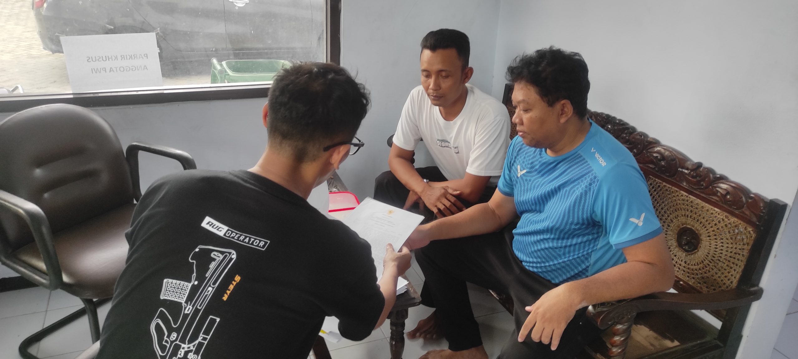 Guru SD di Lereng Perbukitan Jombang Diberhentikan, Persoalan Absensi Jadi Sorotan
