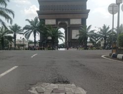 Jalan Rusak di Sekitar SLG Kediri Dikeluhkan, Warga Minta Perbaikan Menyeluruh