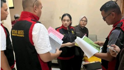 Kejari Nganjuk Geledah Sejumlah Lokasi Terkait Dugaan Korupsi Penggelapan Dana di Bank Jatim Cabang Nganjuk
