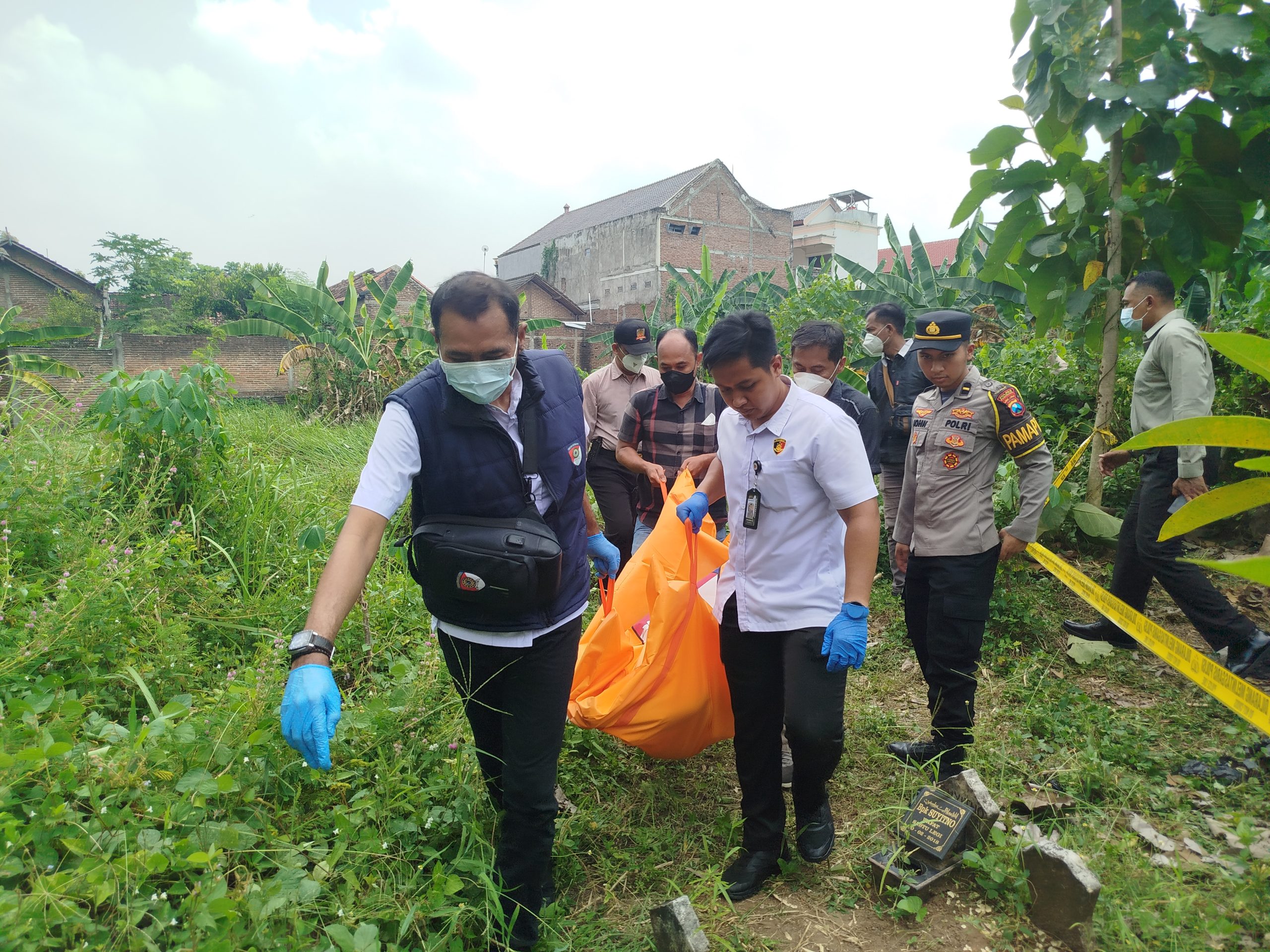 Mayat Perempuan Tanpa Identitas Ditemukan di Area Makam Mangunsuman Ponorogo