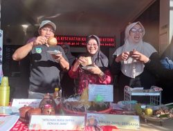 Dinkes Kabupaten Kediri Peringati Hari Jamu Nasional dengan Senam dan Minum Jamu Bersama