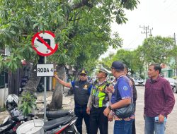 Penerapan Satu Arah untuk Kendaraan Roda Empat di Jalan Ahmad Yani Timur Gang 5 Tulungagung Resmi Berlaku