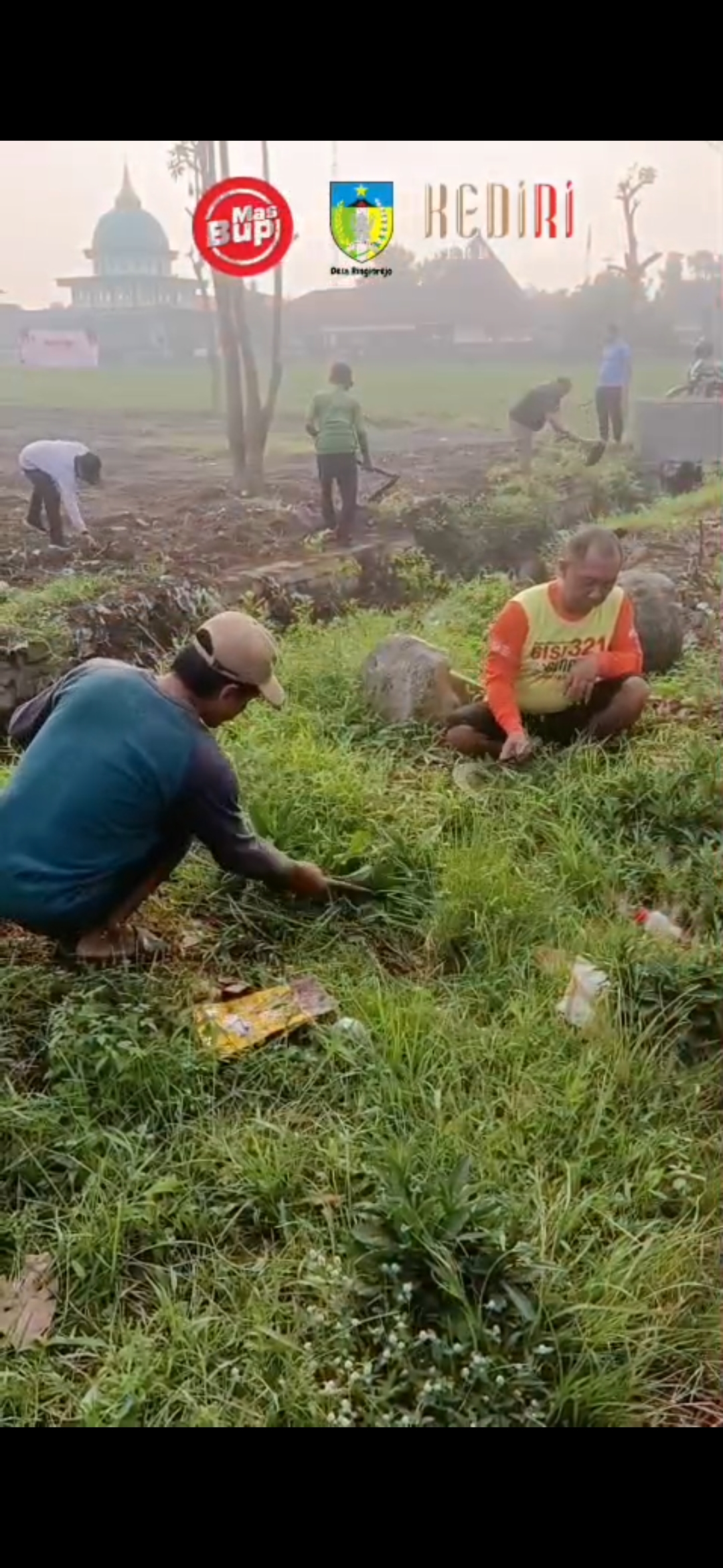 Pemdes Ringinrejo Gelar Kerja Bakti Bersama Warga dalam Rangka BBGRM