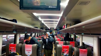 Gangguan Operasional di Stasiun Pasarsenen, Sejumlah KA Jarak Jauh Tujuan Blitar dan Malang Terlambat