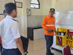 Libur Panjang Hari Buruh, Penumpang Membludak di Stasiun Blitar
