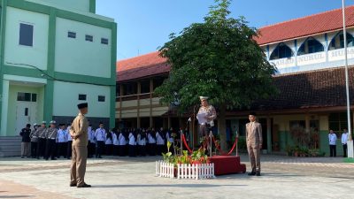 Police Goes to School, Satlantas Polres Blitar Edukasi Pelajar soal Keselamatan Berkendara