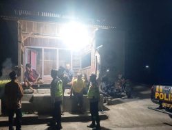 Polres Blitar Patroli Sambang Poskamling, Ajak Warga Tingkatkan Kewaspadaan