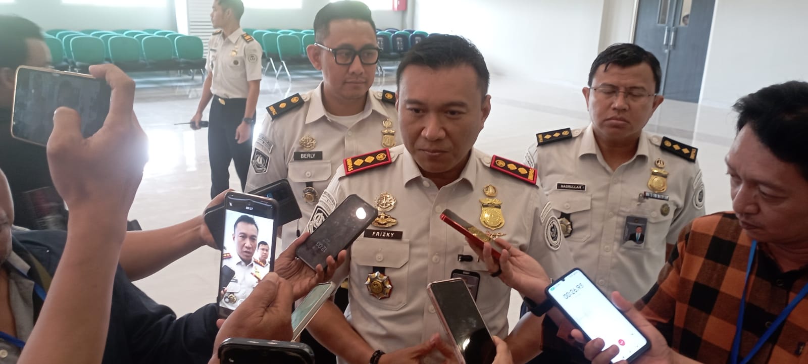 Kantor Imigrasi Kediri Sosialisasikan Aplikasi APOA, Tingkatkan Peran Pengelola Hotel dalam Pengawasan Orang Asing
