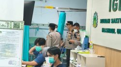 Diduga Hirup Gas Bocor, 19 Buruh PT BMI Lamongan Dilarikan ke Rumah Sakit