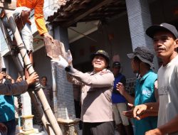 Peringati Hari Bhayangkara ke-80, Polres Lamongan Bedah Rumah Warga Kurang Mampu di Kecamatan Modo