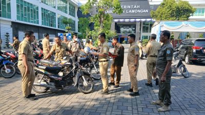 Tingkatkan Disiplin Aset, Bapenda Lamongan Gelar Apel Kendaraan Dinas di Setda
