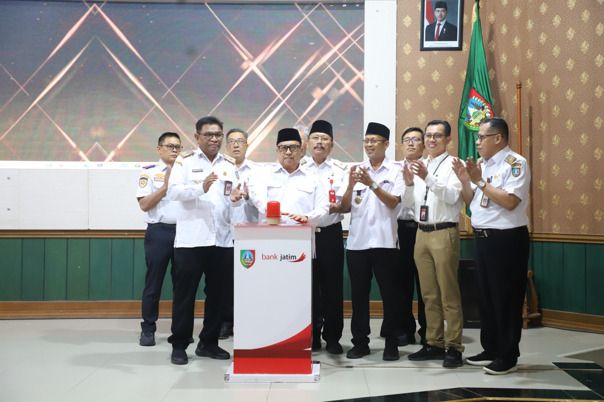 Bupati Warsubi Resmikan Perbup Skrining TBC, Pemkab Jombang Perkuat Deteksi Dini hingga Tingkat Desa