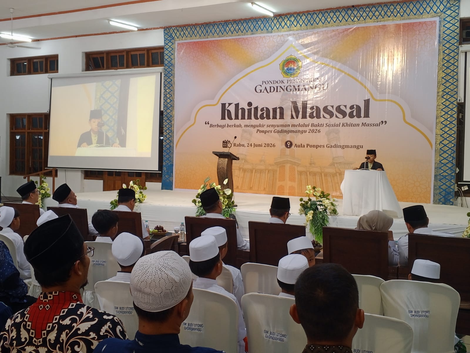 Manfaatkan Libur Sekolah, Ponpes Gadingmangu Gelar Khitan Massal Gratis untuk 70 Anak