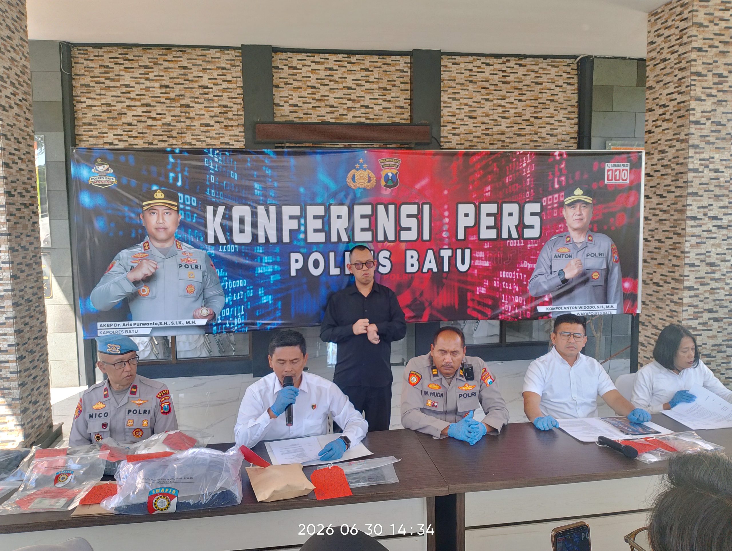 Polres Batu Ungkap Tiga Kasus Curanmor dan Penadahan, Lima Tersangka Diamankan Jelang Hari Bhayangkara
