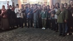 Warga Mrican Keliling Kampung Sambil Bershalawat dan Doakan Keselamatan Kota Kediri