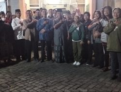 Mapak 1 Suro, Warga Mrican Keliling Kampung Sambil Bershalawat dan Doakan Keselamatan Kota Kediri