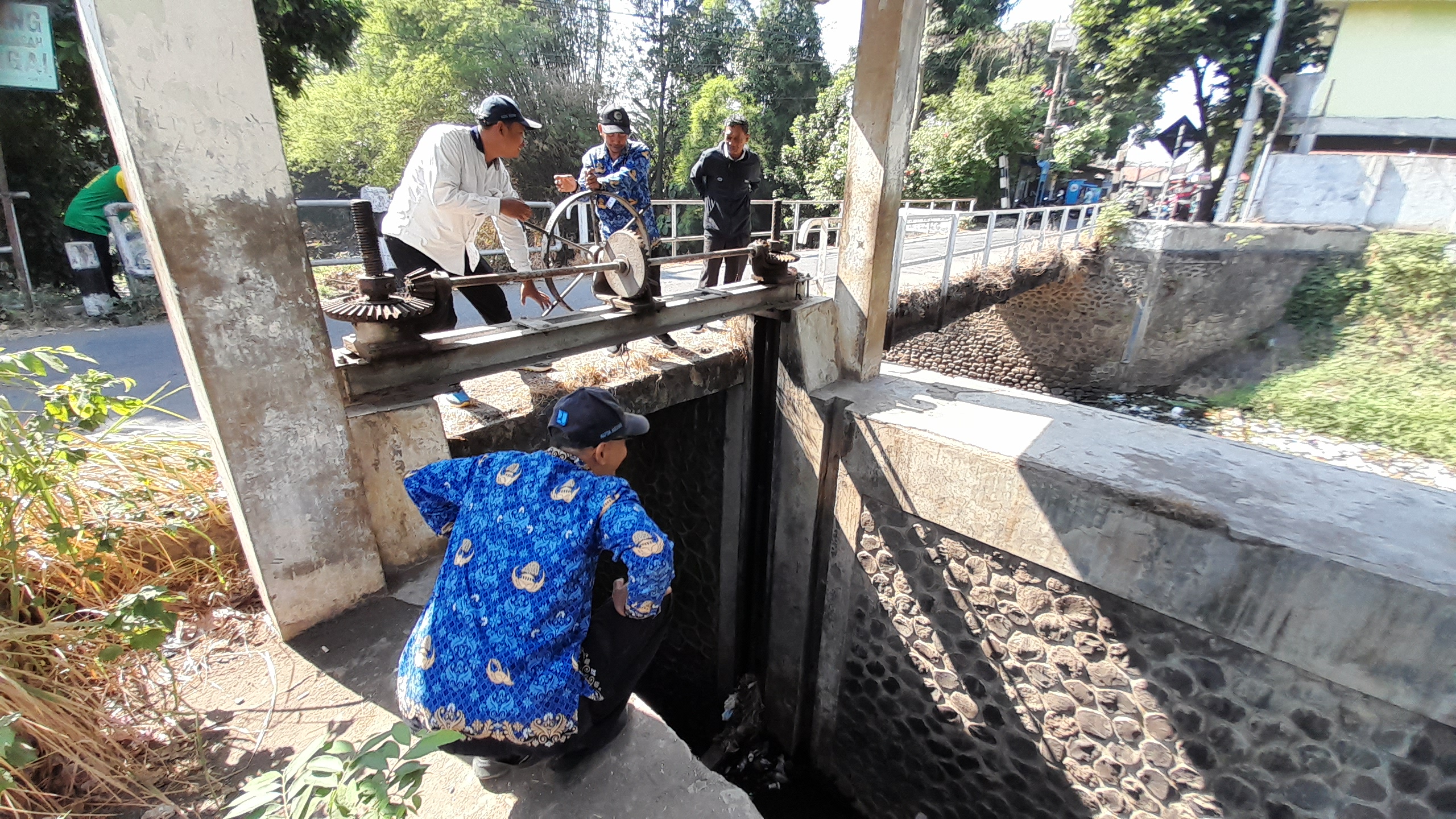 DPUPR Kota Kediri Buka Pintu Air Kali Kedak, Antisipasi Banjir dan Jaga Kelestarian Lingkungan
