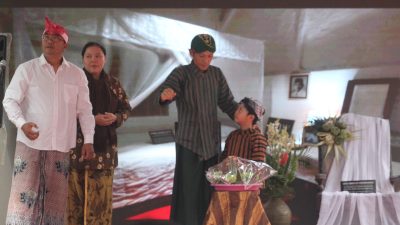 Teatrikal Perubahan Nama Kusno Menjadi Sukarno Memikat Perhatian Pengunjung