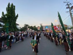 Ratusan Ribu Warga Padati Kirab dan Jamasan Pusaka Sambut Malam 1 Suro di Ponorogo