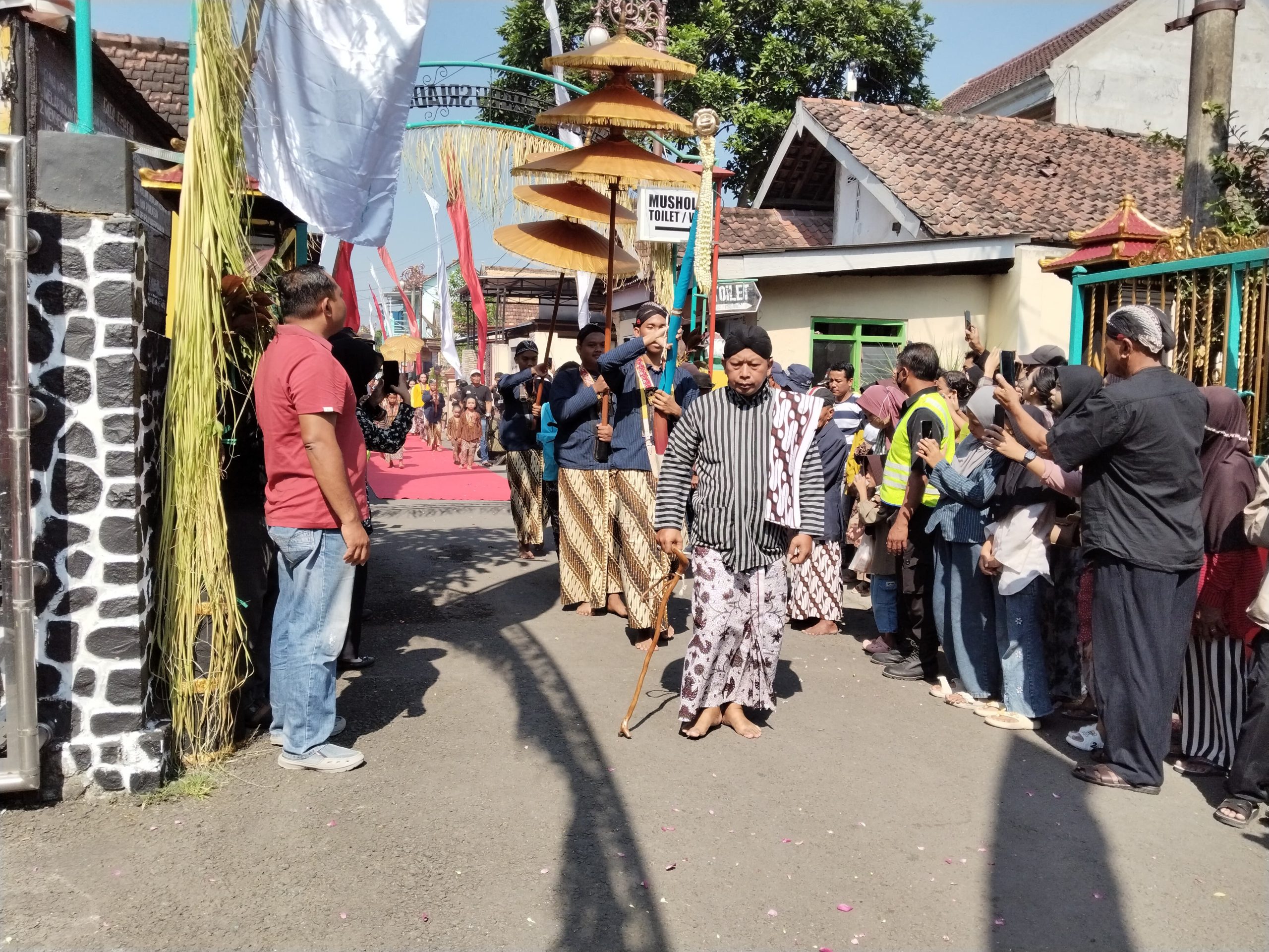 Bulan Suro, Pamuksan Sang Prabu Sri Aji Joyoboyo Dipadati Ribuan Peziarah 