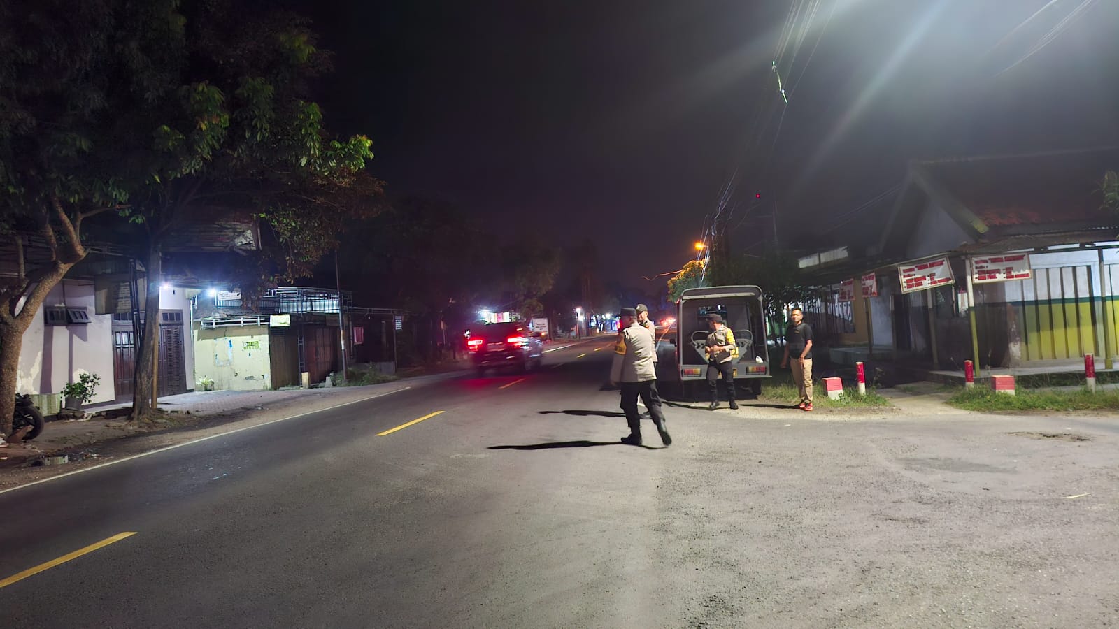 Antisipasi Gesekan Saat Bulan Suro, Polsek Kras Perketat Pengamanan dan Penyekatan