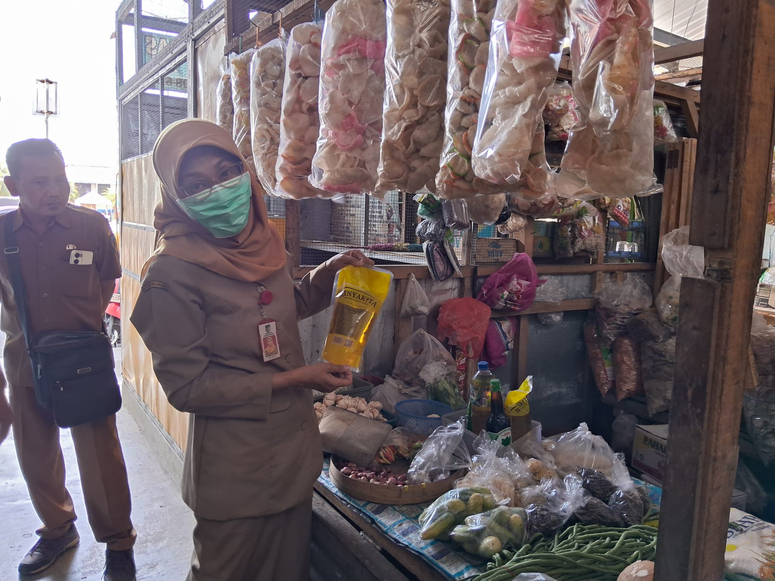 Antisipasi Kelangkaan Minyak Kita, Disdag Kabupaten Kediri Intensifkan Sidak Pasar