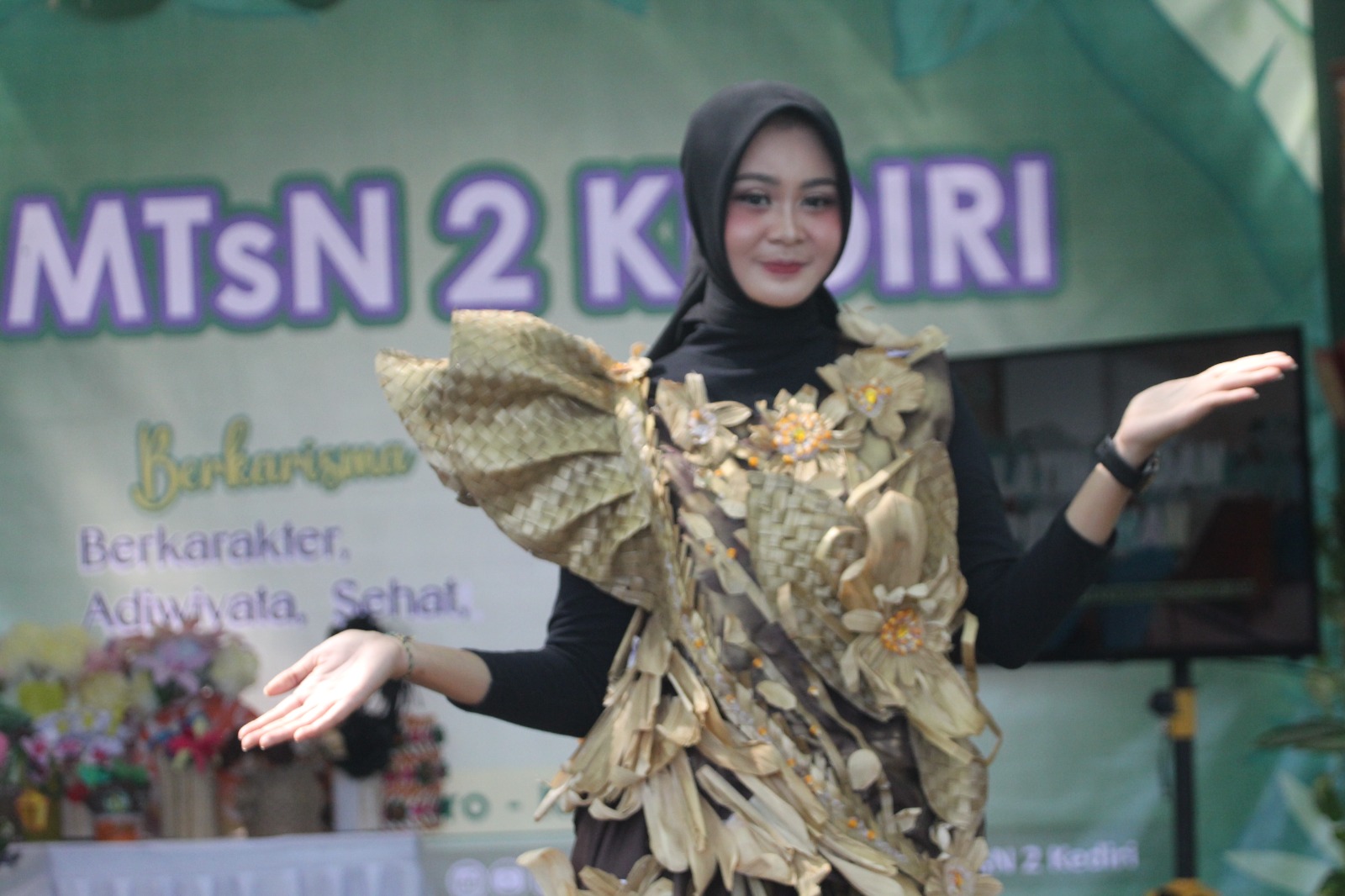 Rajin Belajar dan Aktif Berinovasi, Siswi MTs Negeri 2 Kediri Langganan Juara Berbagai Lomba