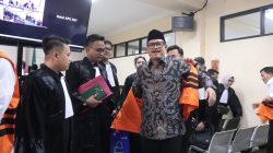 Sidang perdana perkara dugaan korupsi CSR Kota Madiun, Mantan Wali Kota Maidi Didampingi 6 Penasehat Hukum