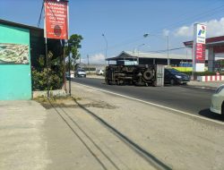 Truk Terguling di Jalur Tulungagung–Trenggalek, Sopir Dilarikan ke RS