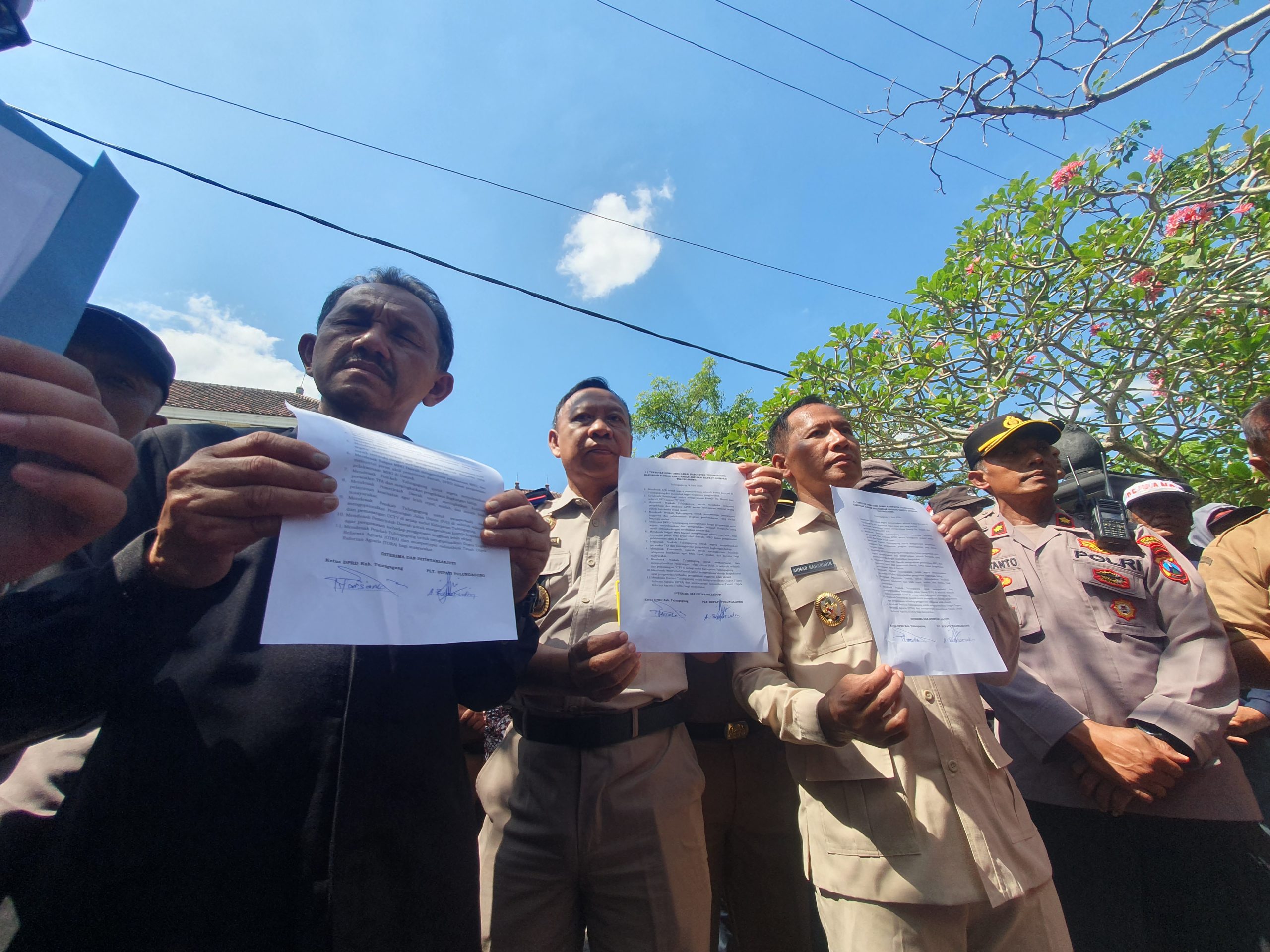 GEMPAR Gelar Aksi Damai di DPRD Tulungagung, Soroti Pengawasan hingga Reforma Agraria