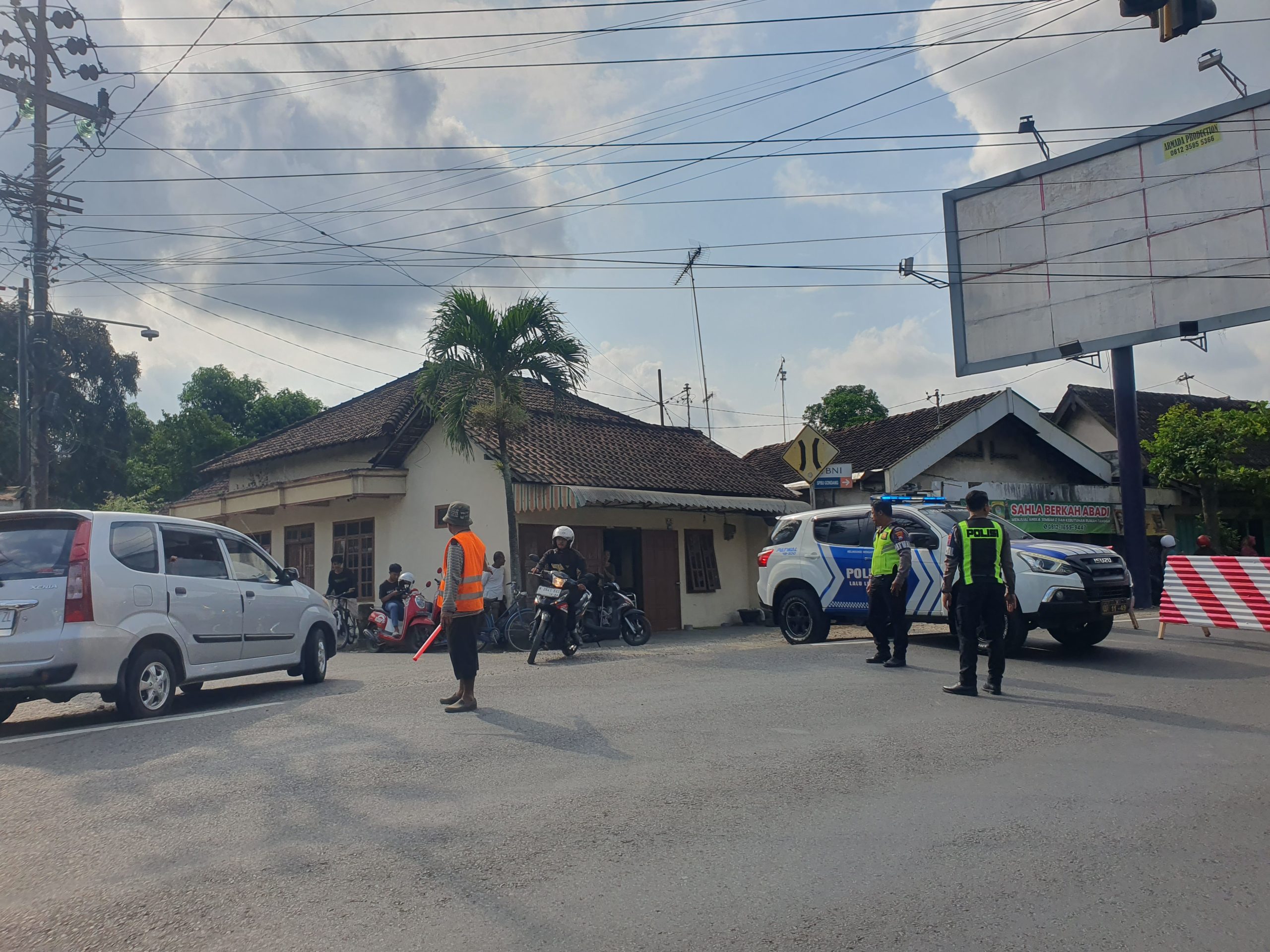 Lima Sopir Truk Ditilang karena Nekat Melintas di Jalur Alternatif Penutupan Jembatan Gondang
